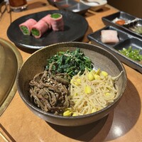 ホルモン焼肉 富や 栄店 - 