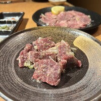 ホルモン焼肉 富や 栄店 - 