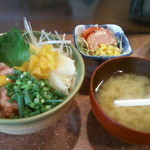 Sushi Katsu - 中おち丼