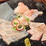 和食処 大ばん - おまかせ三品盛り(平目、鱸、アブラボウズに太刀魚炙り)