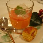 レストラン・パッション - 赤ピーマンのムース　アンチョビのパイ(正式名称は不明)。