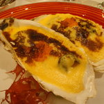 レストラン・パッション - カキのグラタン　茸のデュクセル　シャンパーニュのオランデーズソース。