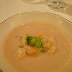 レストラン・パッション - 赤カブのスープ(正式名称は不明)。