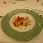 レストラン・パッション - 洋ナシのキャラメルソース　キャラメルのアイス(正式名称は不明)。