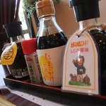 Kumafuku - 【たまご専門店 熊福】テーブル備え付けのしょうゆ３種。