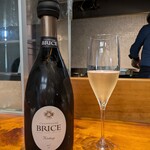 馳走西健一 - CHAMPAGNE BRICE Heritage（シャンパーニュ・ブリス エリタージュ）シャンパン：フランス シャンパーニュ地方、ピノノワール70％ シャルドネ 30%。