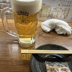 やきとん酒場 ヤマネ肉店 - 生、お通しのナッツ