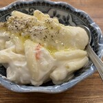 やきとん酒場 ヤマネ肉店 - ポテマカサラダ