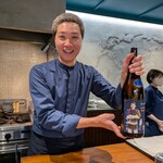 馳走西健一 - 神雷（シンライ）馳走 啐啄一十 2023-2024 チャレンジシリーズvol. voyager2 ボイジャー2号 未知への探索：西シェフの広島の御師匠さんがラベリングされた冷酒です。広島県上石郡神石高原町 KK三輪酒造 17度以上18度未満。