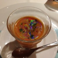 アーティショー - ガスパチョはアミューズ。
