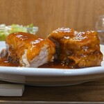 キッチン ブルー グローブ - 横から、大きなブロックは何時ものポシェ