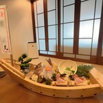 食べるお宿 浜の湯 - 朝食舟盛り
