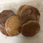 アン・プチ・プー - ある日のクッキー詰め合わせ8枚で240円