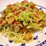 霧しまらーめん - トマトとアボカドの冷製ちゃんぽん　バジル風味