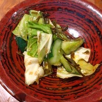 鰻う おか冨士 - 胡瓜・キャベツ・昆布の和え物
