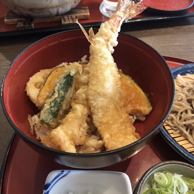 Washoku Mendokoro Sagami Okazaki Hane Ten photo 3