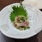 まる両 - アジのなめろう。ただただ旨いとしか言えない。