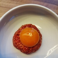 焼肉うしごろ 新宿三丁目店 - うしごろユッケ。美味いっ!♥