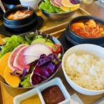 サムギョプサルと野菜 いふう - 