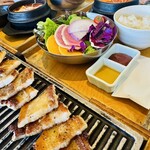 サムギョプサルと野菜 いふう - 