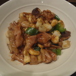 SLOTH - 鶏とカシューナッツ炒め