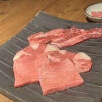 和牛とタン 焼肉 とみ 新橋本店 - 