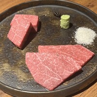和牛とタン 焼肉 とみ 新橋本店 - 