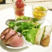 アットイーズ - 