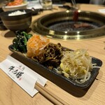 焼肉 千里藤白台 牛の膳 - 