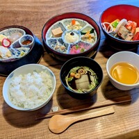 韻松亭 - 