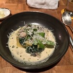 ザ タヴァン グリル＆ラウンジ - 