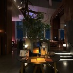 ザ タヴァン グリル＆ラウンジ - 