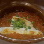 酒と飯 おしょろ - 鮭ハラスといくらの土鍋ご飯　3,200円