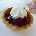 ピーク・ラウンジ - チェリーのタルト