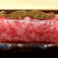 江戸焼肉 - 純血但馬万葉牛36ヶ月肥育リブ芯の肉鮨