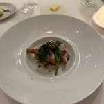 ラ・トゥーエル - 7皿目
      金目鯛の松笠焼き、牡蠣のポシェ、蛤の出汁。