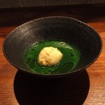 Hachihare - 蓮根と米粉のゼッポリーニ  パセリのスープ