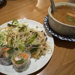 プロォーイ タイ料理 - 