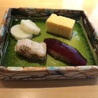 鮨 銀座おのでら 弟 本店 - 〆のヅケマグロなど
