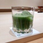 江戸焼肉 - 抹茶とりんごジュース