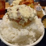 わ楽 - タルタル❤️をまとった唐揚げオンザライス！