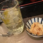 牡蠣ひよっこ商店 - ハイボール、お通し