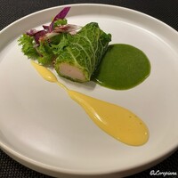 DADA - 寒鰤とサボイキャベツのシューファルシ 芹のヴェルデソース