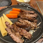 牛タンしゃぶと飛騨牛グリル 花朧 - 牛タンステーキ