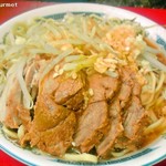 ラーメン二郎 - 小ラーメン豚入り 「ニンニク」(600円) 2014/07