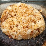 花より、ハンバーグ。 - ガーリック炒飯