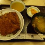 ヨーロッパ軒 - ガッツ丼 \900（カツ丼と味噌汁のセット）