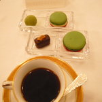 綱町三井倶楽部 - コーヒーと小菓子