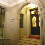 綱町三井倶楽部 - 車寄せ（入り口）