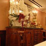 レストラン・パッション - 大きな胡蝶蘭が飾ってあります。